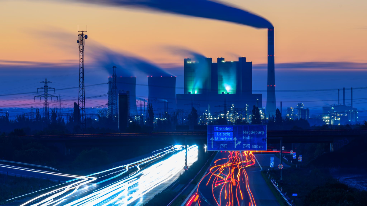 Kohle spielt weiterhin eine wichtige Rolle bei der Stromproduktion.  - Foto: Hendrik Schmidt/dpa
