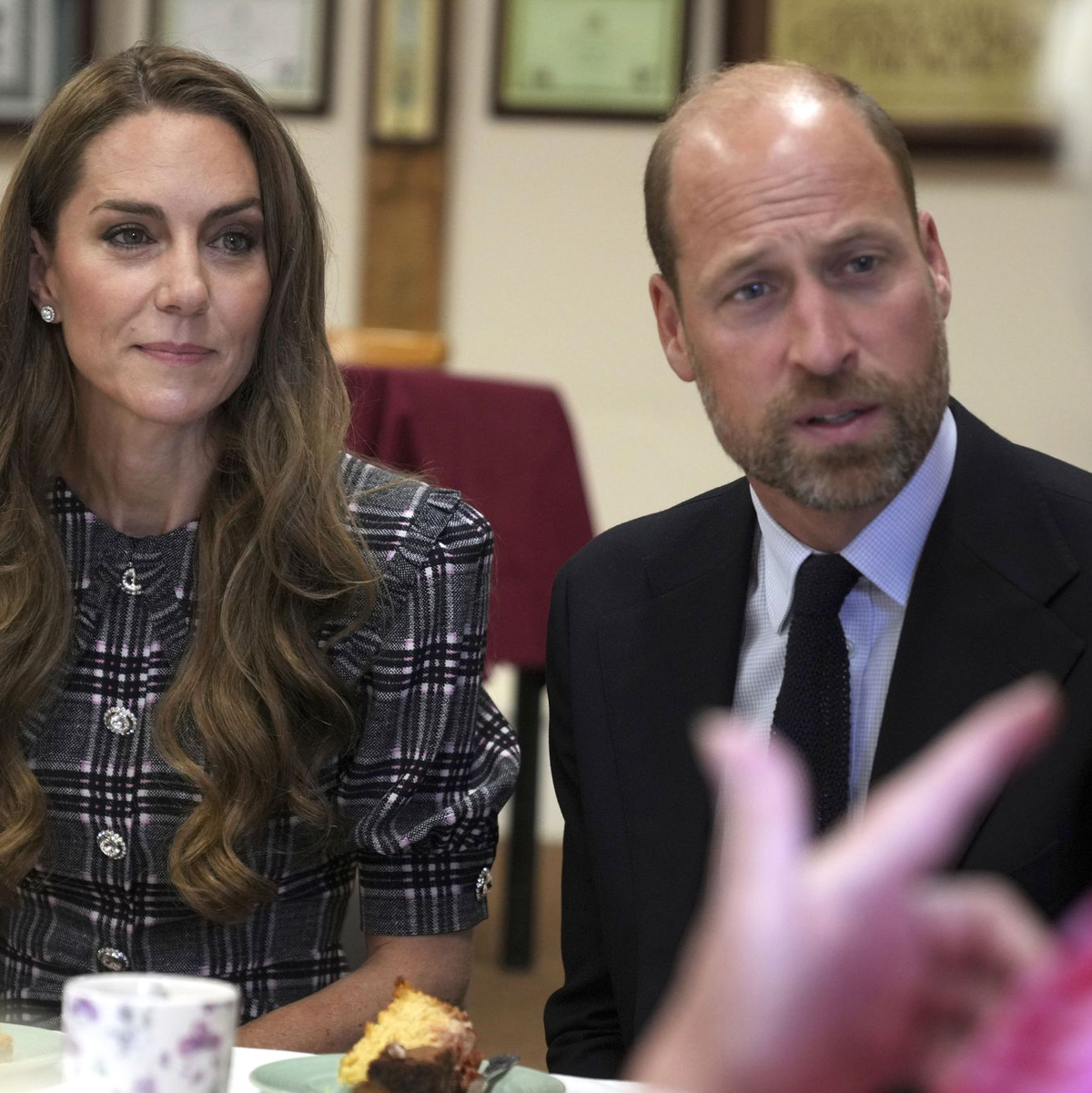 Kate und William nahmen einen Termin in Sunningdale wahr - unweit von Schloss Windsor.  - Foto: Alastair Grant/PA Wire/dpa