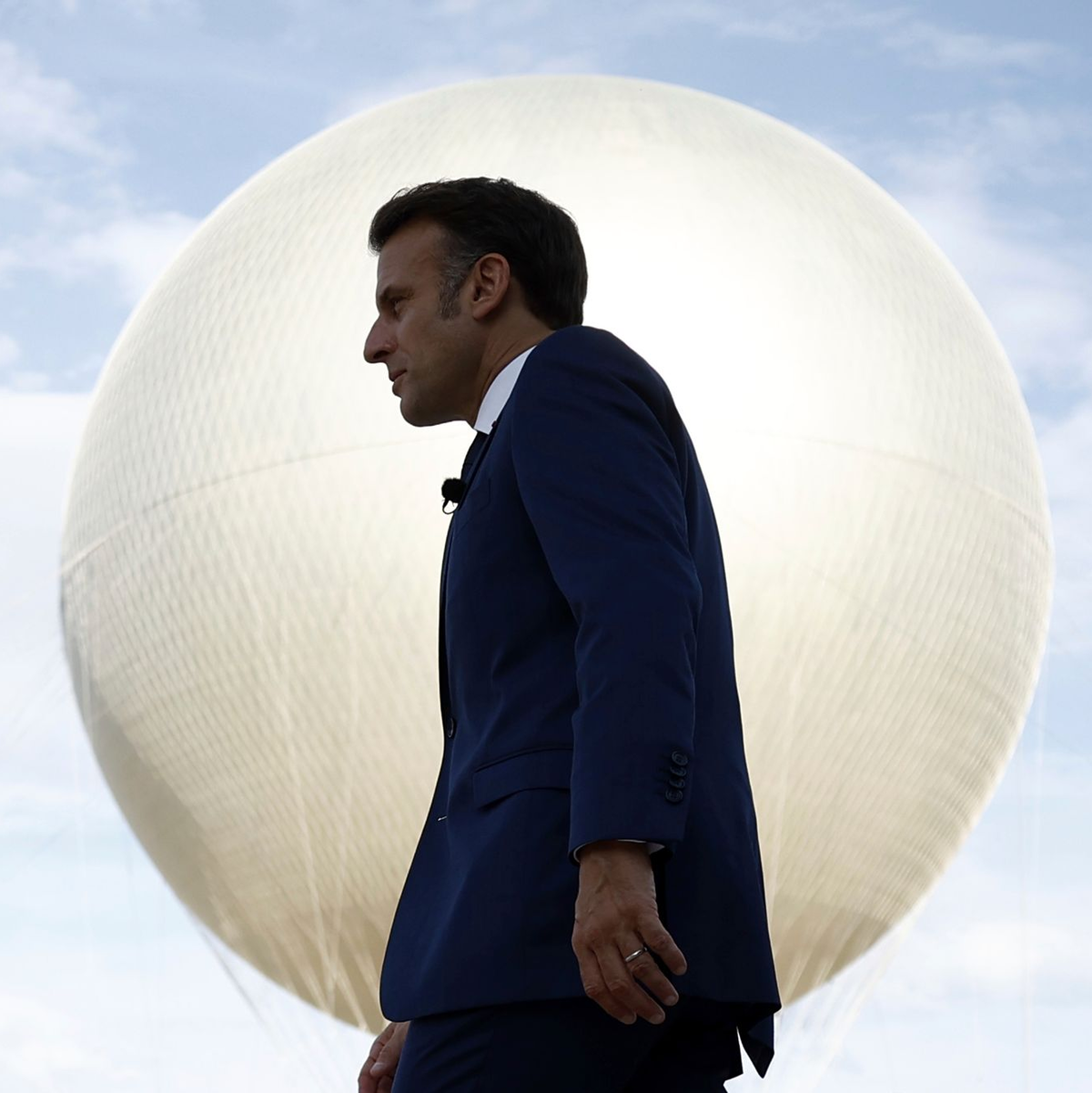 Macron ist nun im Zugzwang. (Archivbild) - Foto: Yoan Valat/Pool EPA/AP/dpa