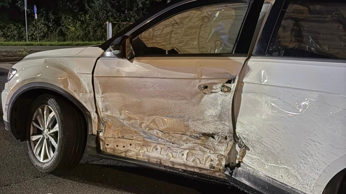 FFW Schiffdorf: Glimpflicher Unfall an Schiffdorfer Kreuzung: Sechs Beteiligte Personen - keiner Verletzt - Foto: presseportal.de