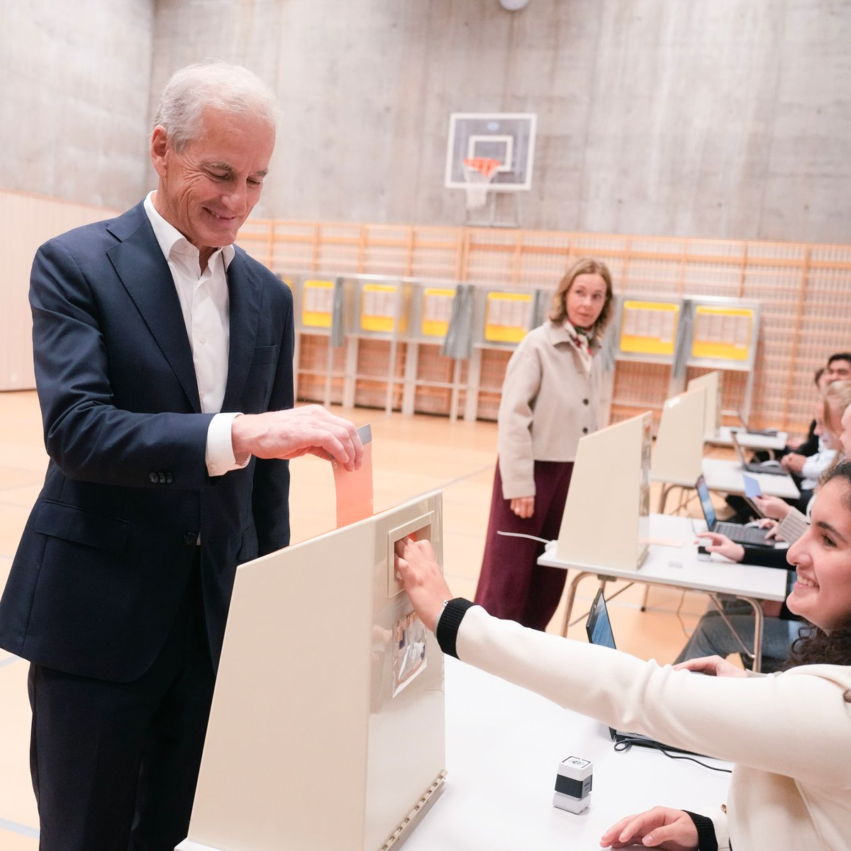 Støre hat beste Aussichten auf eine zweite Amtszeit als Ministerpräsident. - Foto: Javad Parsa/NTB/dpa