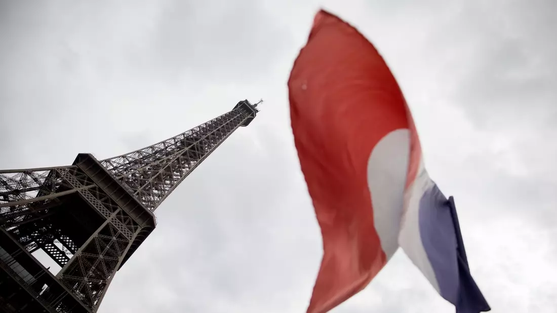 Dauerkrise in Frankreich: Das Land findet nicht zur Ruhe. (Symbolfoto)  - Bild: picture alliance / Kay Nietfeld/dpa