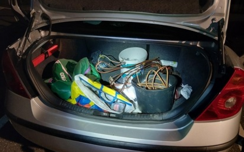 BPOL-FL: Kabel und Katalysator sichergestellt - Foto: presseportal.de