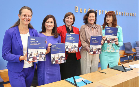 Vorstellung der OECD-Studie Bildung auf einen Blick 2025 am 09.09.2025 - Foto: über dts Nachrichtenagentur