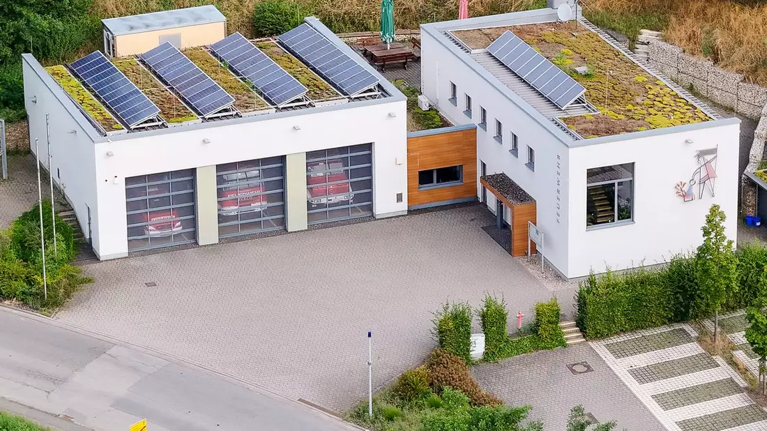 FW Weinheim: Tag der offenen Tür bei der Feuerwehr Oberflockenbach - Feuerwehr erleben und Lebensretter werden - Bild: presseportal.de