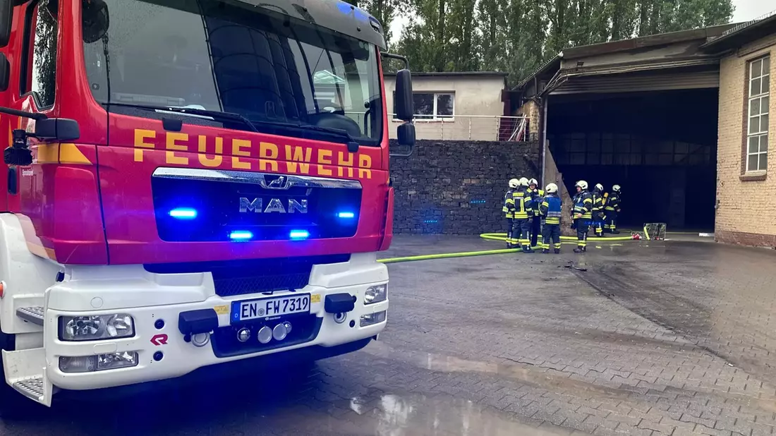 FW-EN: Großbrand in Gewerbebetrieb am Morgen verhindert - Bild: presseportal.de