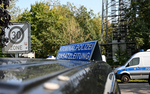 Während des Stromausfalls  fielen auch Ampeln aus. - Foto: Jens Kalaene/dpa