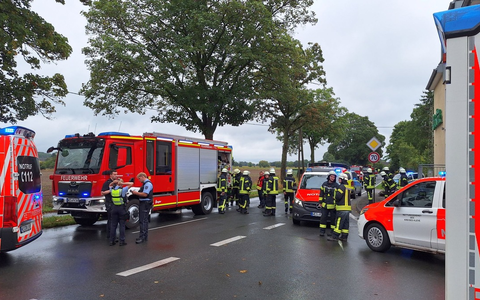 FW Sonsbeck: Busunfall in Labbeck - Foto: presseportal.de