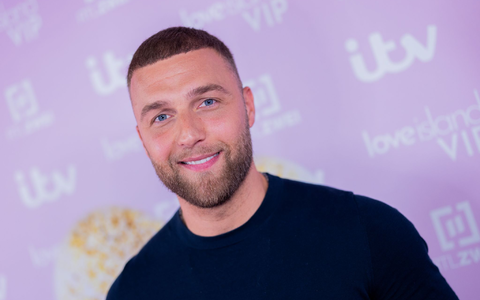 Einer der neuen Kandidaten der Show «Love Island VIP» ist Dschungelkönig Filip Pavlovic. (Archivbild) - Foto: Rolf Vennenbernd/dpa