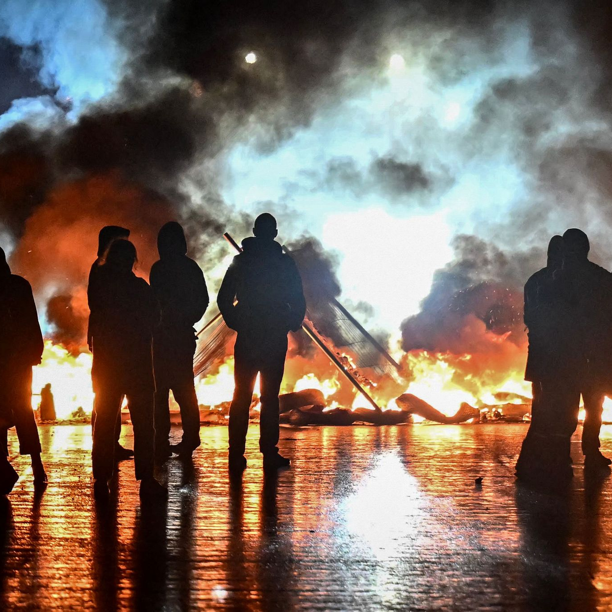 In zahlreichen Städten gibt es Protest. - Foto: Lou Benoist/AFP/dpa