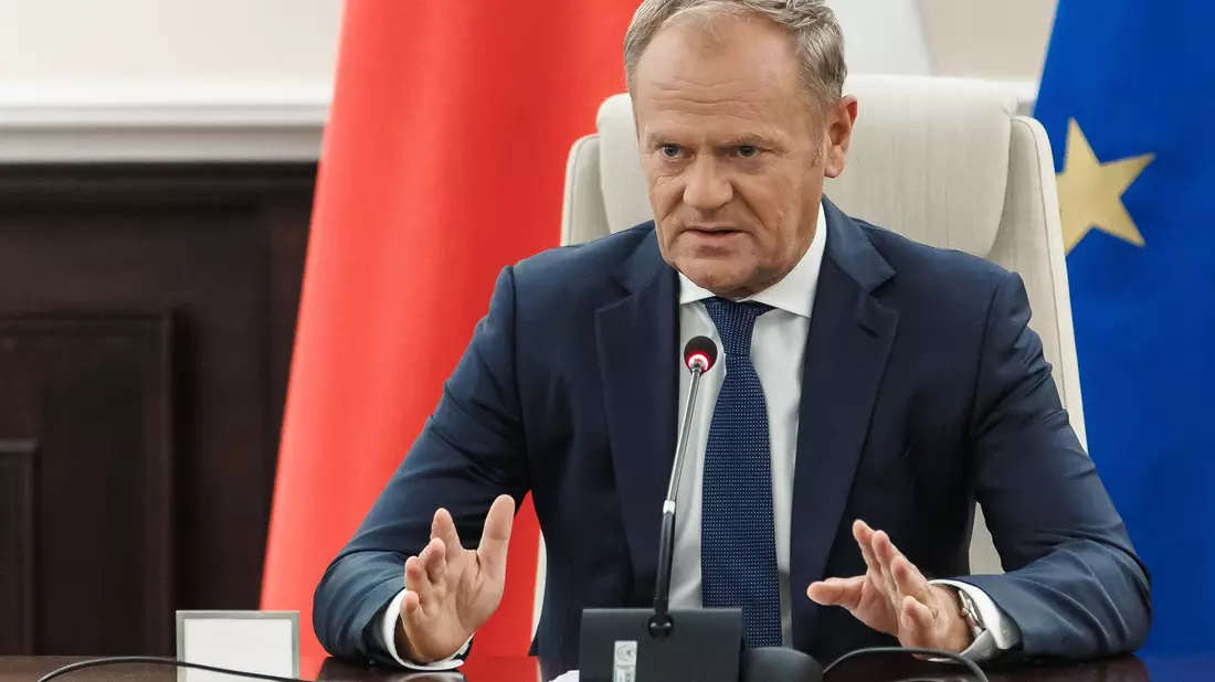 Regierungschef Tusk hat nach eigenen Angaben Hilfsangebote für die polnische Luftverteidigung bekommen.  - Bild: Chancellery of the Prime Ministe/AP/dpa