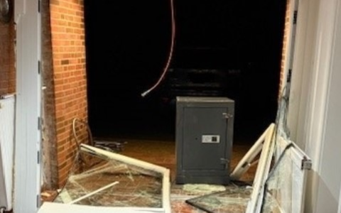 POL-SE: Moorrege - Unbekannte Täter richten bei Einbruch großen Sachschaden an - Polizei sucht Zeugen - Foto: presseportal.de