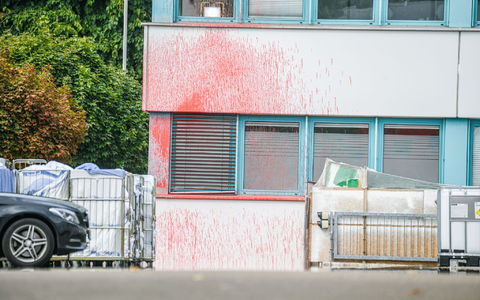 Unterstützer der Hamas nennt Israals Botschafter die Täter. - Foto: Jason Tschepljakow/dpa