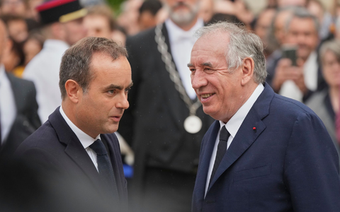 Lecornus Vorgänger Bayrou stürzte über eine verlorene Vertrauensfrage. - Foto: Christophe Ena/AP/dpa