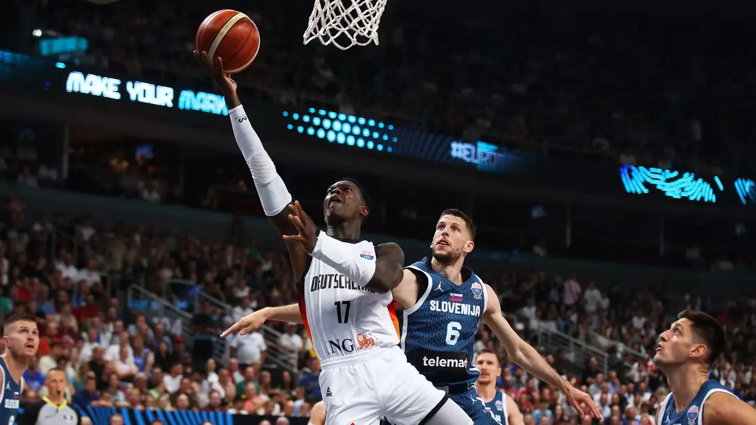 Die starke deutsche Bank ist ein Grund für die Erfolge der Basketballer bei der EM. - Bild: Matthias Stickel/dpa
