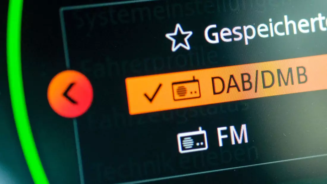 In Neuwagen ist DAB+ gesetzlich vorgeschrieben. (Symbolbild) - Bild: Jens Kalaene/dpa-Zentralbild/dpa