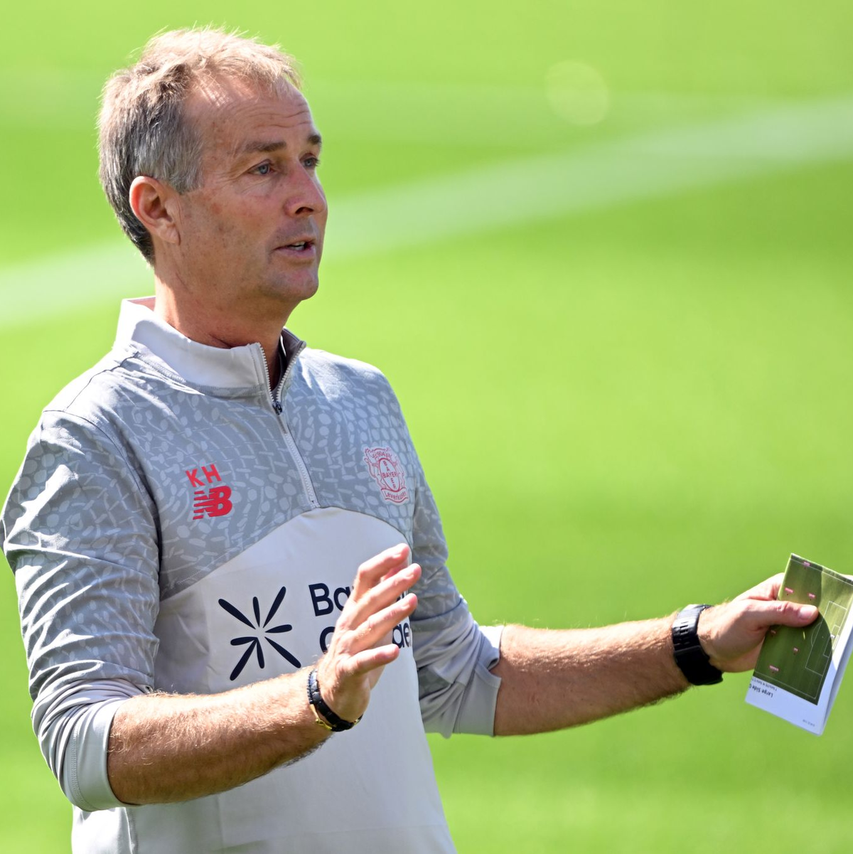 Soll Bayer Leverkusen wieder auf Erfolgskurs bringen: Neu-Trainer Kasper Hjulmand. - Foto: Federico Gambarini/dpa