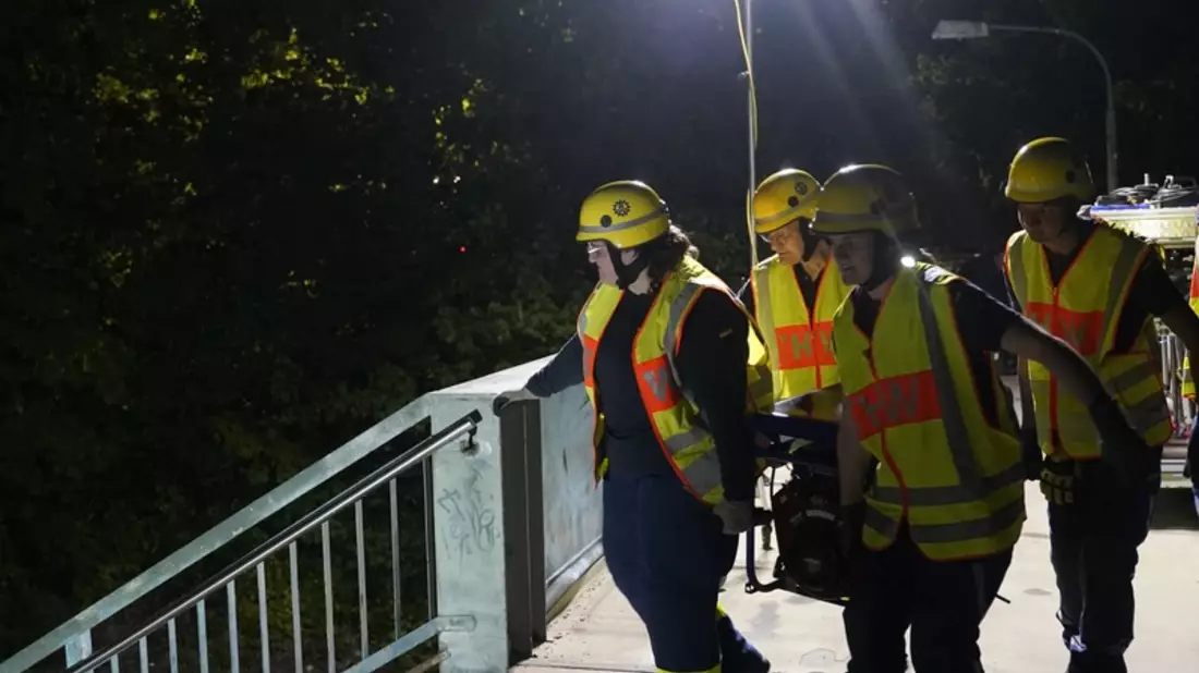 THW LVBEBBST: Stromausfall Berlin Treptow-Köpenick: Rund 300 THW-Kräfte im Einsatz - Bild: presseportal.de