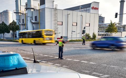 Nach dem Stromausfall im Berliner Südosten versagten auch Ampeln. - Foto: Michael Ukas/dpa