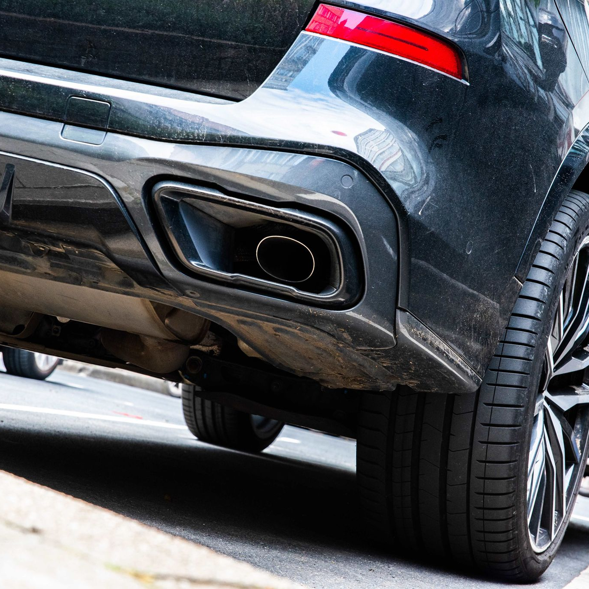 Ab 2035 dürfen nach jetzigem Stand keine neuen Verbrenner-Autos innerhalb der EU mehr neu zugelassen werden. (Symbolbild) - Foto: Alicia Windzio/dpa