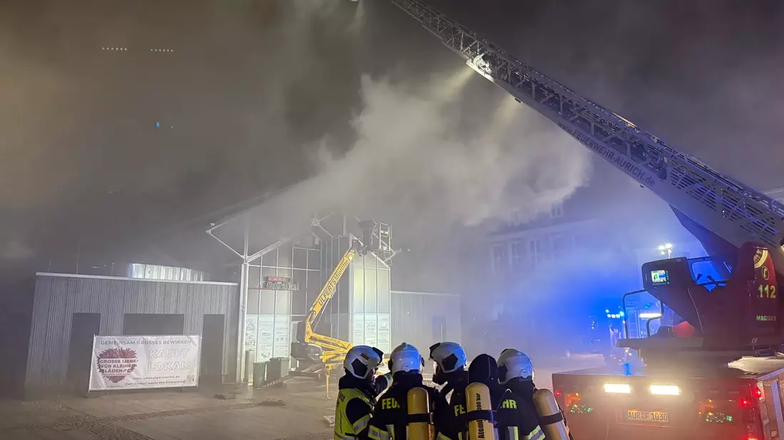 FW-AUR: Gastronomie-Küche wird Raub der Flammen - Bild: presseportal.de