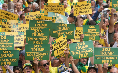 Anhänger Bolsonaros protestieren gegen den Prozess. (Archivbild) - Foto: Andre Penner/AP/dpa