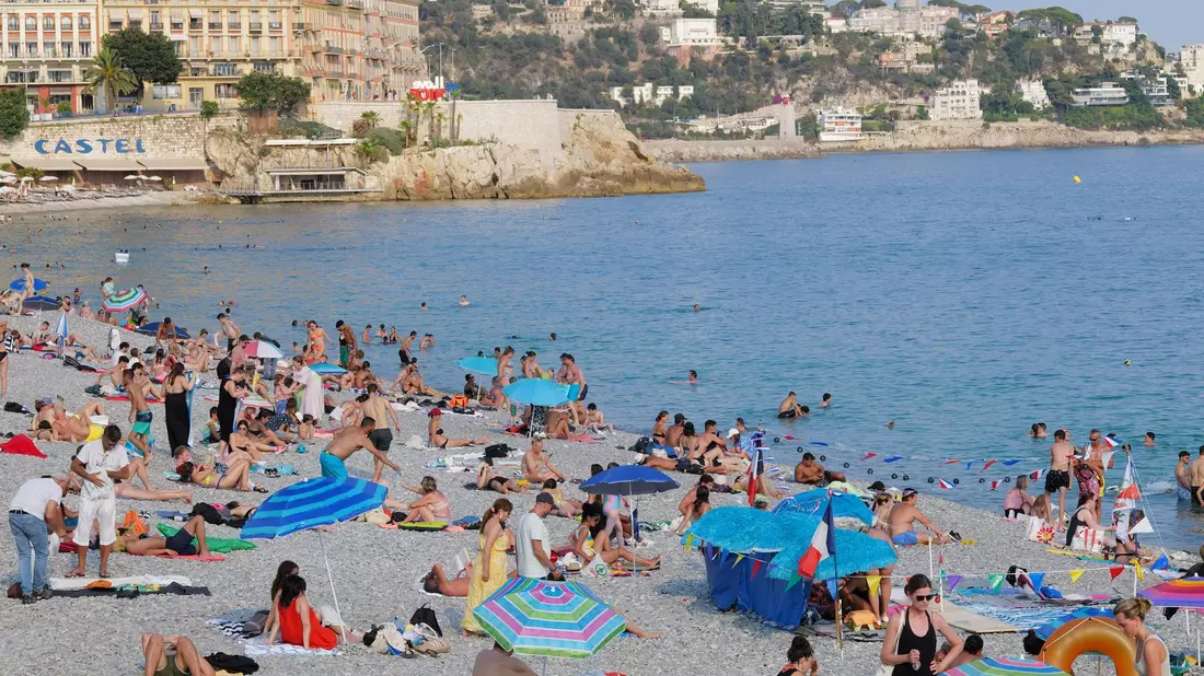 Nizza und die Umgebung sind ein beliebtes Urlaubsziel reicher Russen. (Archivbild) - Bild: Serge Haouzi/XinHua/dpa