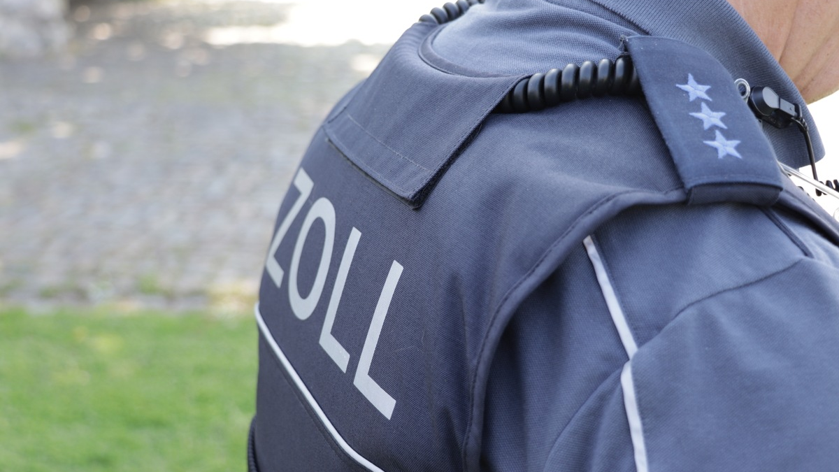 HZA-BI: Gemeinsame Kontrollaktion von Zoll, Polizei, Ordnungsamt, Finanzamt und Lebensmittelüberwachung in Rheda-Wiedenbrück/Gastronomiebetriebe und Kioske im Fokus - Foto: presseportal.de