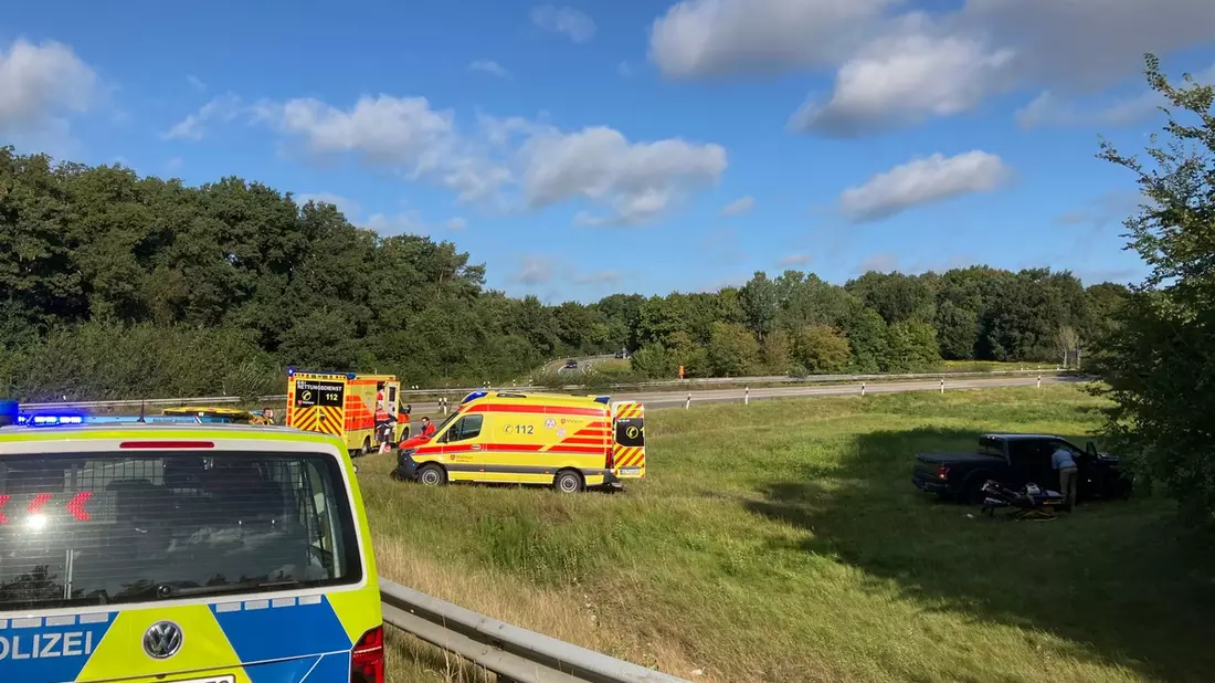 POL-DEL: Autobahnpolizei Ahlhorn: Freudiges Ereignis auf der Autobahn 29 in Wardenburg - Bild: presseportal.de