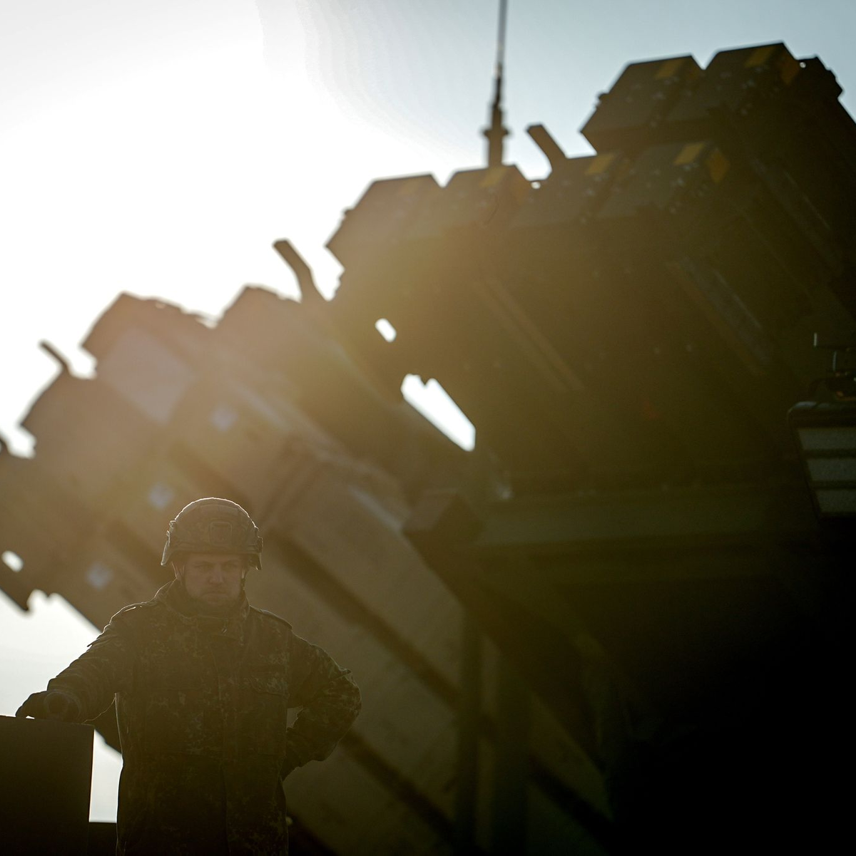 Nach dem Eindringen russischer Drohnen in den Luftraum der Nato will die Nato die Schutzmaßnahmen an der Ostflanke noch einmal verbessern. (Archivbild) - Foto: Kay Nietfeld/dpa