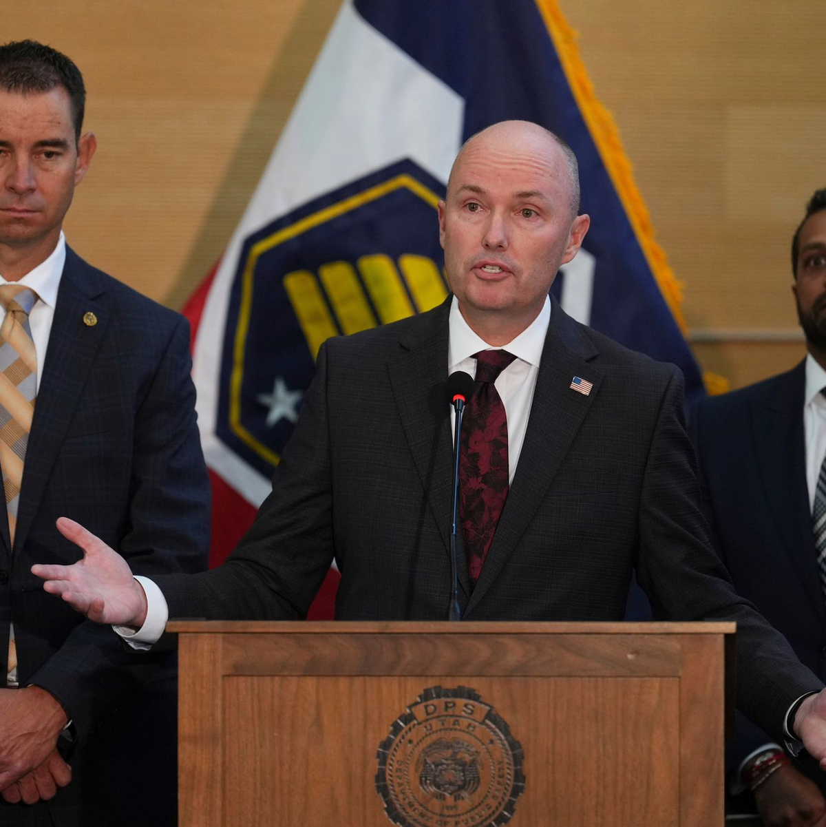 Für Teile seiner Anhängerschaft wurde Kirk mit dem Attentat zum Märtyrer. - Foto: Lindsey Wasson/AP/dpa