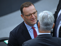 Unionsfraktionschef Spahn hat eine Debatte über die Vermögensverteilung angestoßen. - Foto: Helena Dolderer/dpa