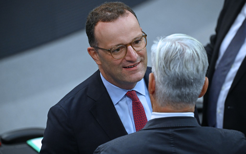 Unionsfraktionschef Spahn hat eine Debatte über die Vermögensverteilung angestoßen. - Foto: Helena Dolderer/dpa