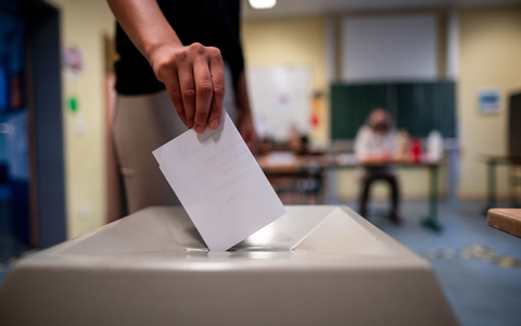 Wahlen in Nordrhein-Westfalen werden stets mit besonders großer Spannung beobachtet: Wie verschieben sich die Gewichte zwischen den Parteien? (Archivbild) - Foto: Fabian Strauch/dpa