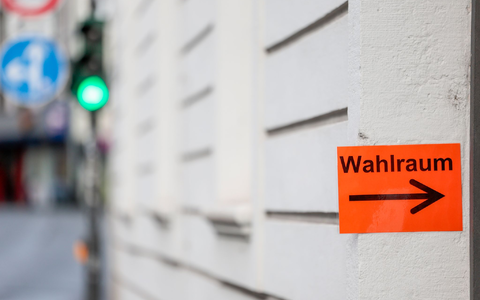 Wahlen in Nordrhein-Westfalen werden stets mit besonders großer Spannung beobachtet: Wie verschieben sich die Gewichte zwischen den Parteien?  - Foto: Thomas Banneyer/dpa