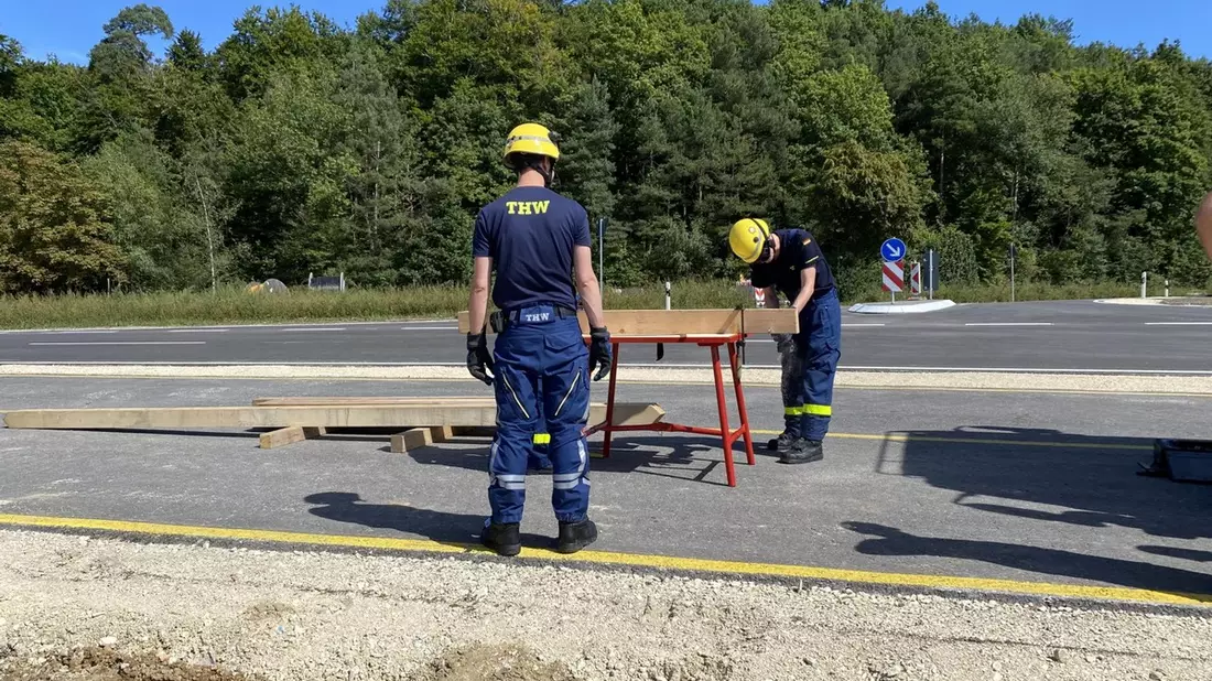 FW Konstanz: Gemeinsame Übung - Tiefbauunfall auf einer Baustelle - Bild: presseportal.de