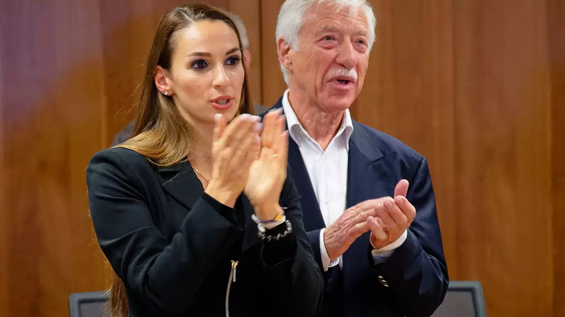 Stark hinzugewinnen konnte die AfD, hier mit Norbert Emmerich und Enxhi Seli-Zacharias.  - Bild: Henning Kaiser/dpa