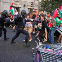Propalästinensische Demonstranten hatten für den Abbruch der letzten Vuelta-Etappe gesorgt. - Foto: Manu Fernandez/AP/dpa