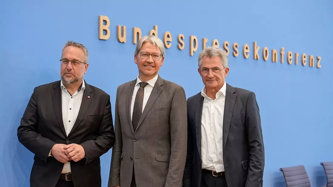Beratungen zu Bauinvestitionen und Sondervermögen: Investitionsoffensive muss Realität werden / Ohne Planungssicherheit keine heimische Rohstoffgewinnung, Beschäftigungssicherung und Konjunkturimpulse - Bild: presseportal.de