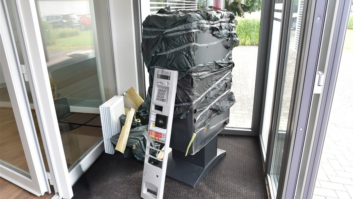POL-BOR: Gronau - Zigarettenautomat aufgefunden - Polizei sucht Zeugen - Foto: presseportal.de