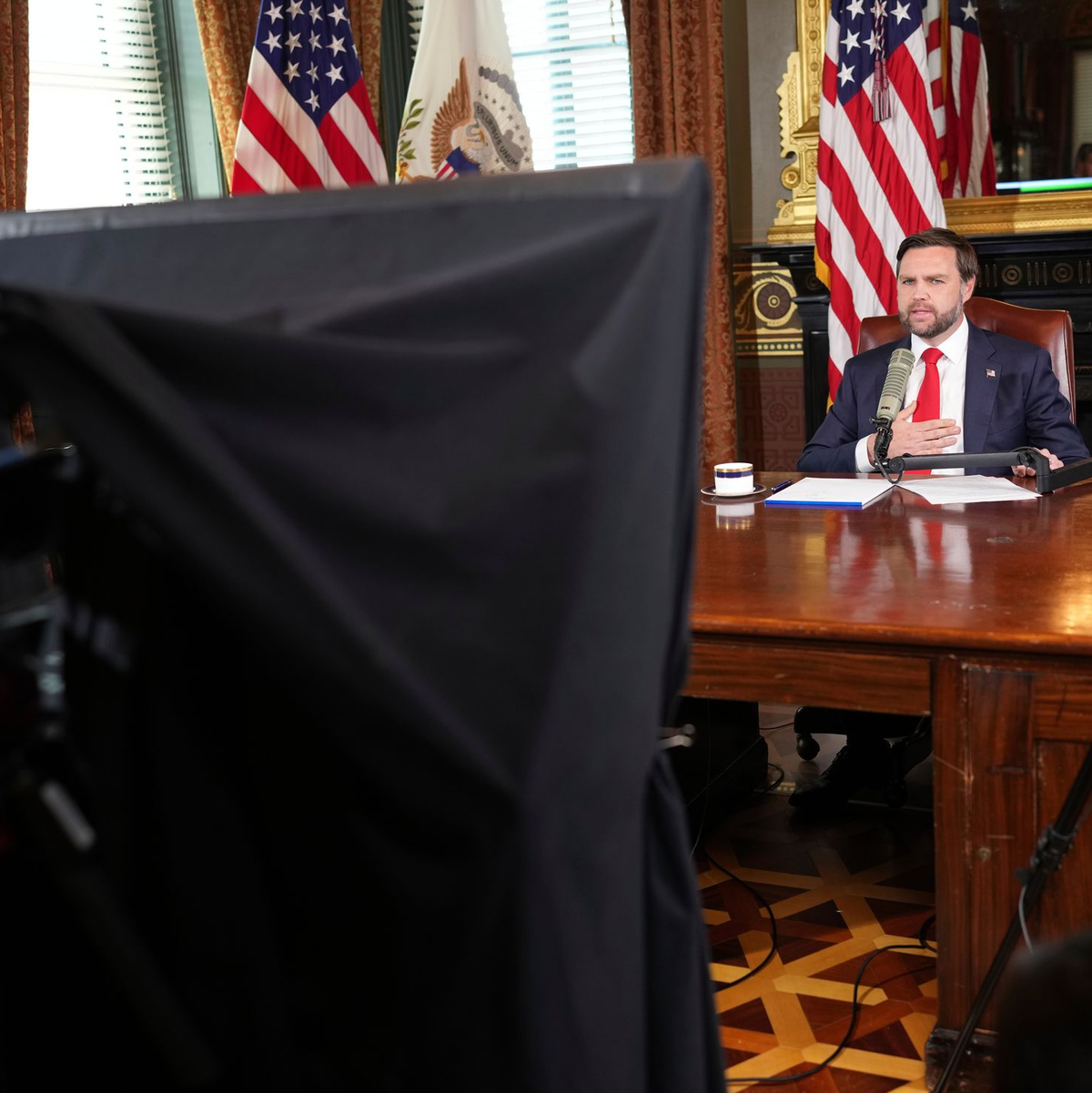 Im von Vance moderierten Podcast wurde Kirks Vermächtnis stark religiös gerahmt. - Foto: Doug Mills/The New York Times/Pool The New York Times/AP/dpa