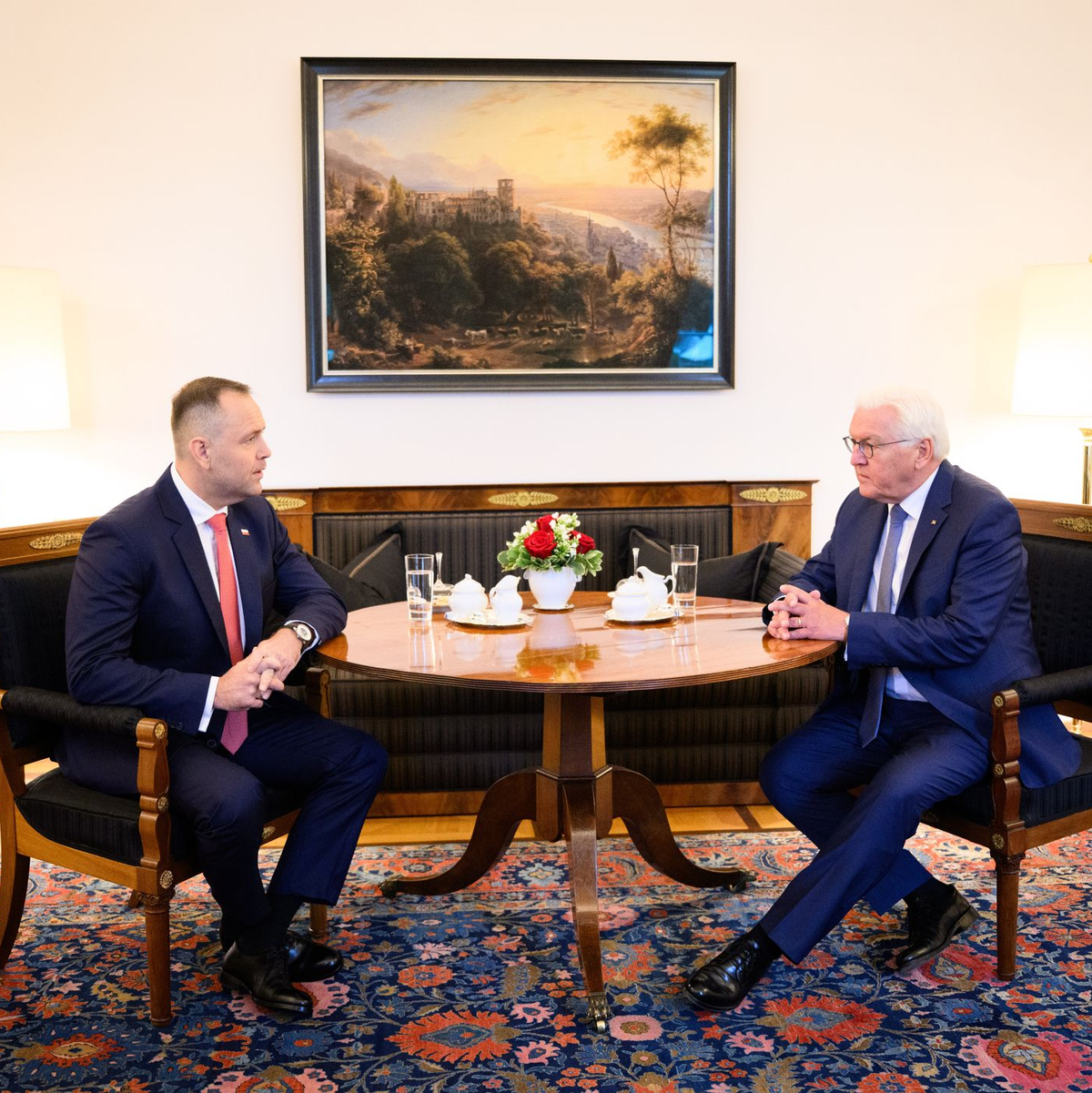 Bundespräsident Steinmeier lehnte im Gespräch mit seinem polnischen Kollegen Nawrocki Reparartionsforderungen erneut ab - Foto: Bernd von Jutrczenka/dpa-Pool/dpa