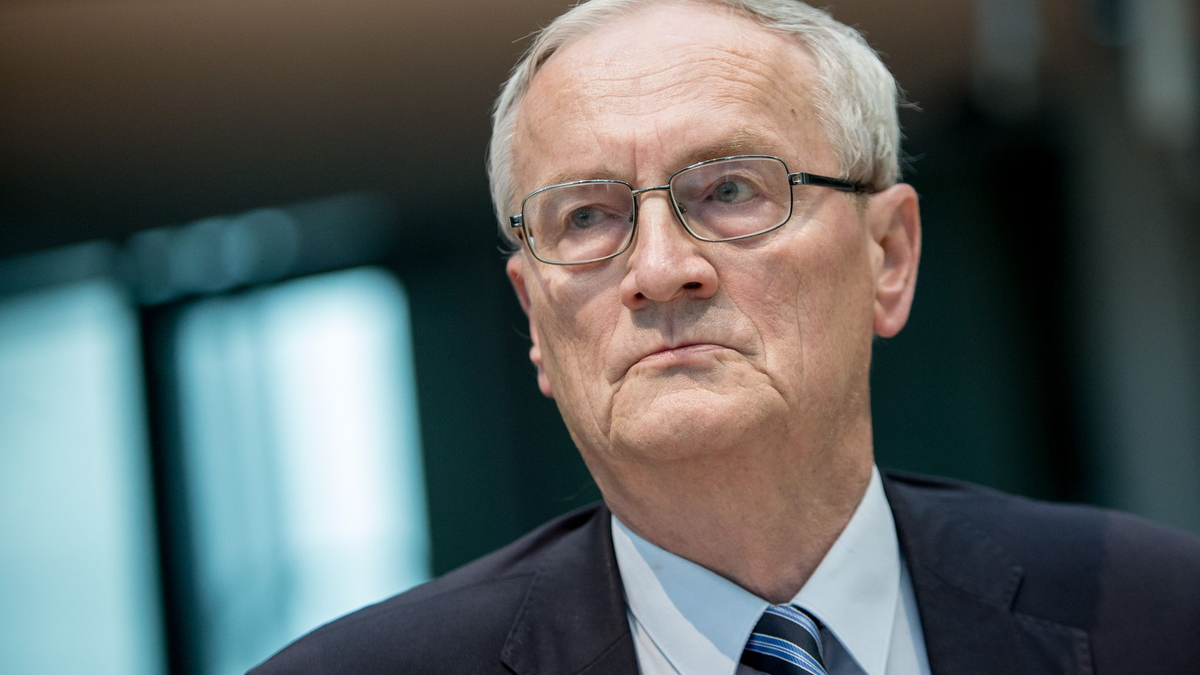 Die Hamburger Staatsanwaltschaft ermittelt gegen den früheren BND-Chef August Hanning. (Archivbild) - Foto: picture alliance / dpa