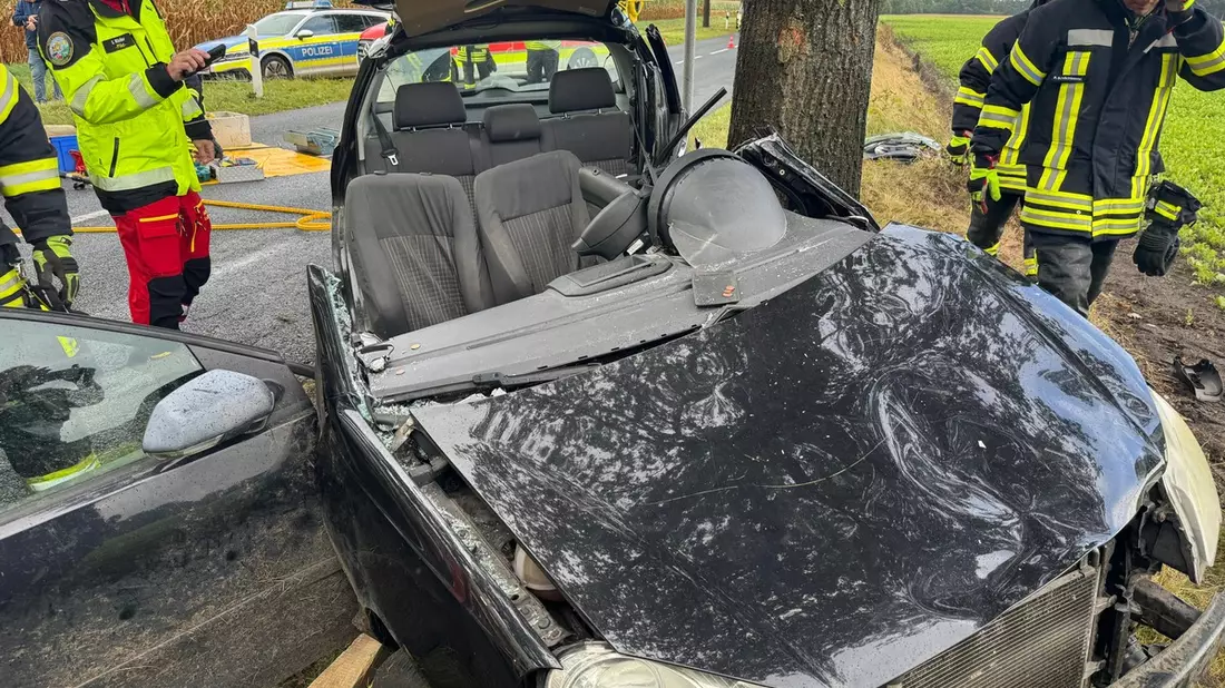 POL-STD: 25-jähriger Polofahrer bei Unfall in Oldendorf schwer verletzt - Bild: presseportal.de