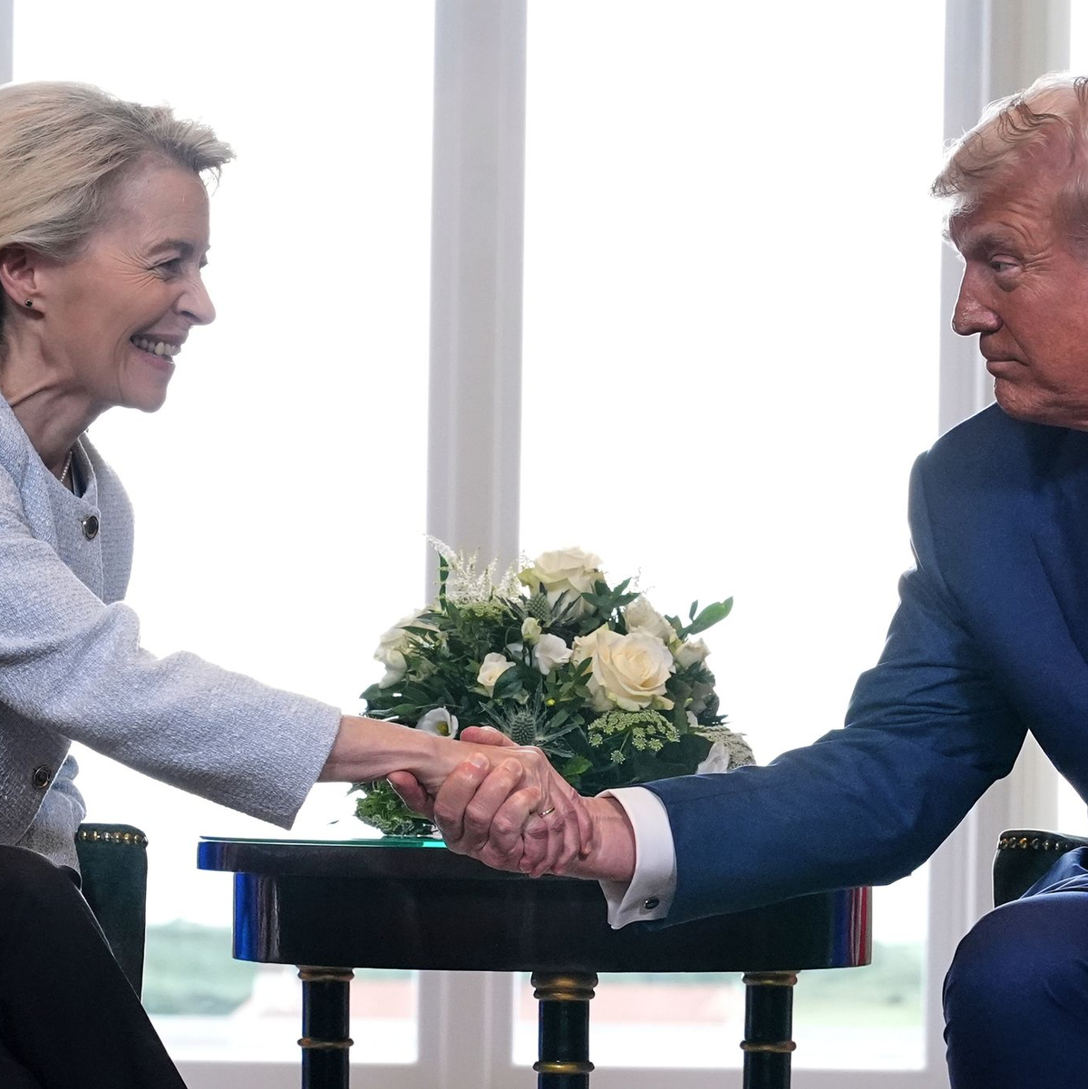 Kommt erneut Forderungen von US-Präsident Donald Trump nach: EU-Kommissionschefin Ursula von der Leyen. (Archivbild) - Foto: Jacquelyn Martin/AP/dpa