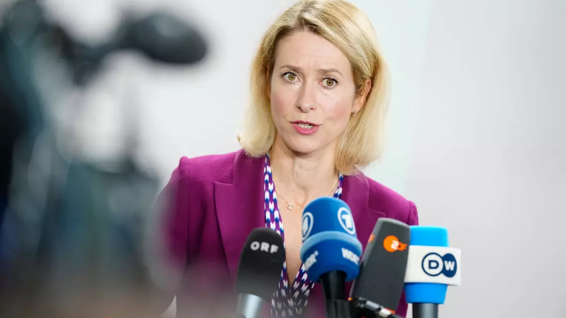 Die EU-Außenbeauftragte Kaja Kallas stellt die Aufrüstungspläne offiziell vor. (Archivbild) - Bild: Thomas Traasdahl/Ritzau Scanpix Foto/AP/dpa
