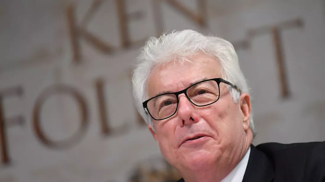 Der britische Bestseller-Autor Ken Follett. - Bild: Arne Dedert/dpa