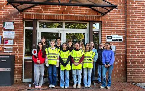 POL-DH: --- Syke - Erfolgreiche Ausbildung zu Verkehrshelfern --- - Foto: presseportal.de