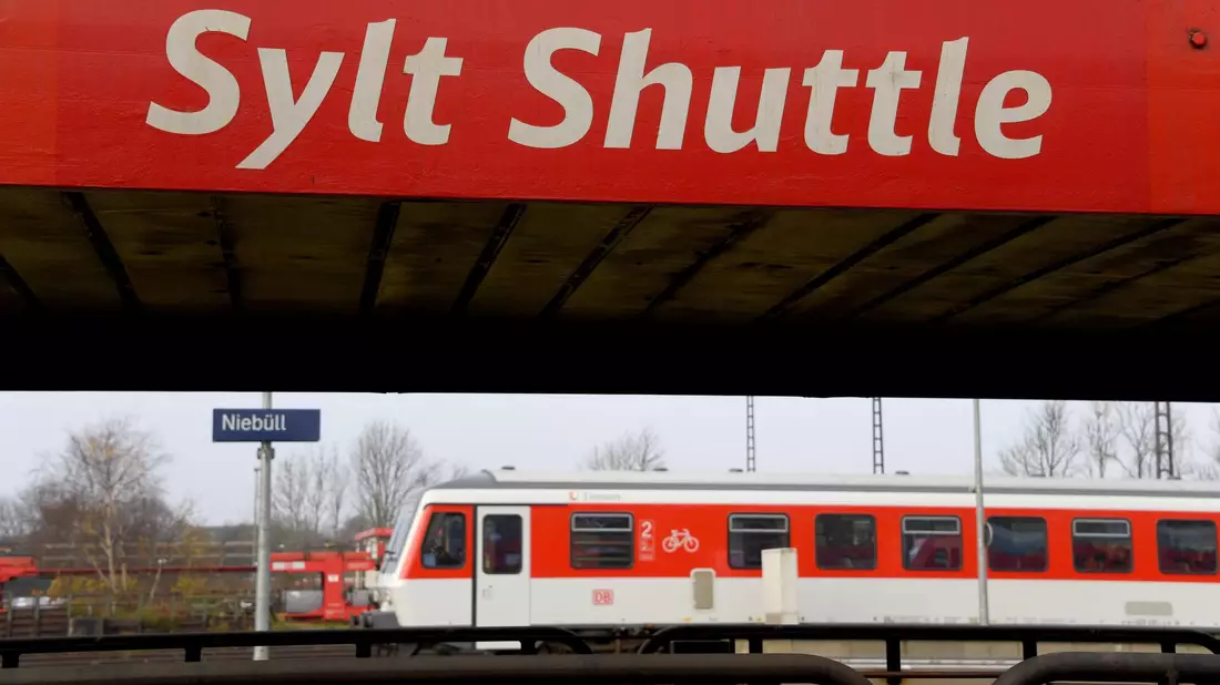 Die Reparsturarbeiten sind voraussichtlich morgen abgeschlossen(Archivbild). - Bild: Carsten Rehder/dpa