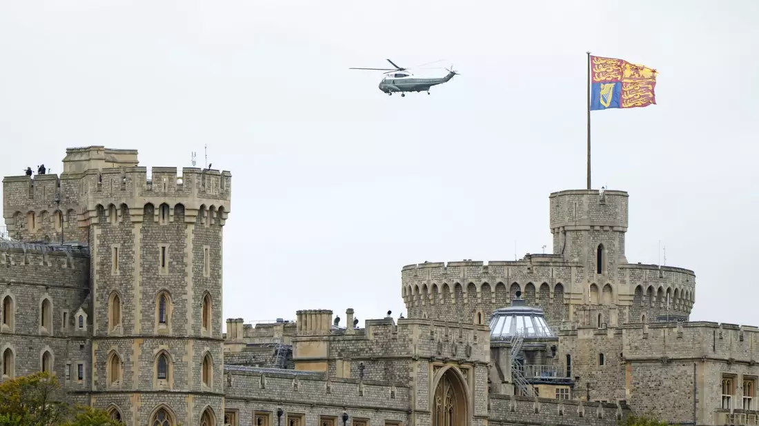 Die Trumps sind auf Schloss Windsor angekommen.  - Bild: Alastair Grant/AP/dpa